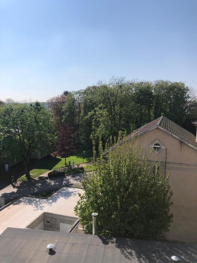 Appart meublé 45m2 calme et lumineux au Continental Vittel Exterior foto