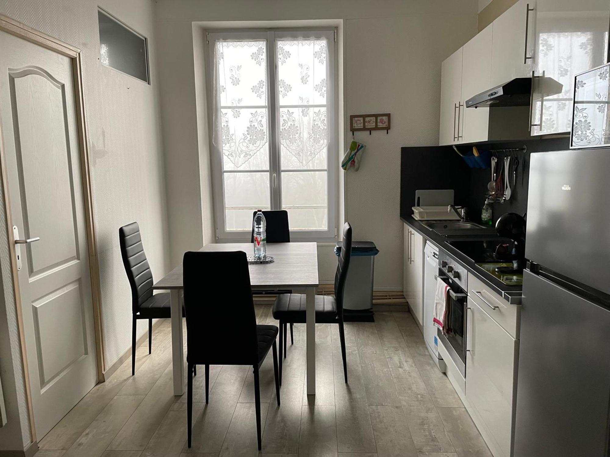 Appart meublé 45m2 calme et lumineux au Continental Vittel Exterior foto